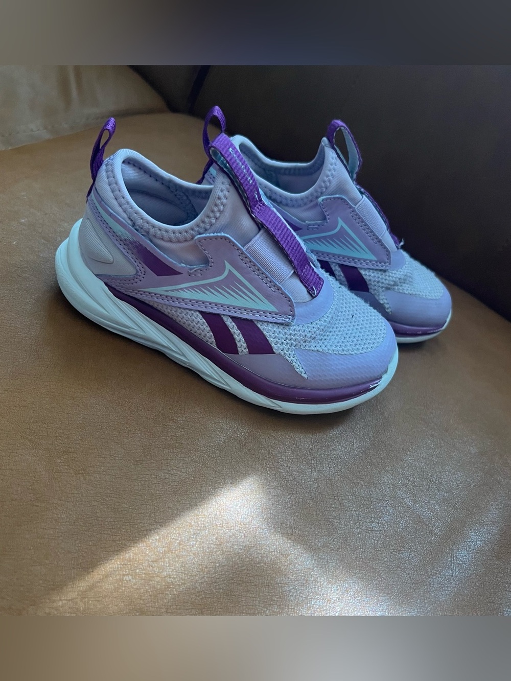 Reebok Lite Spinner Kids Girls Sz 9 Slip-On Sneakers in the "Orchid Bloom"